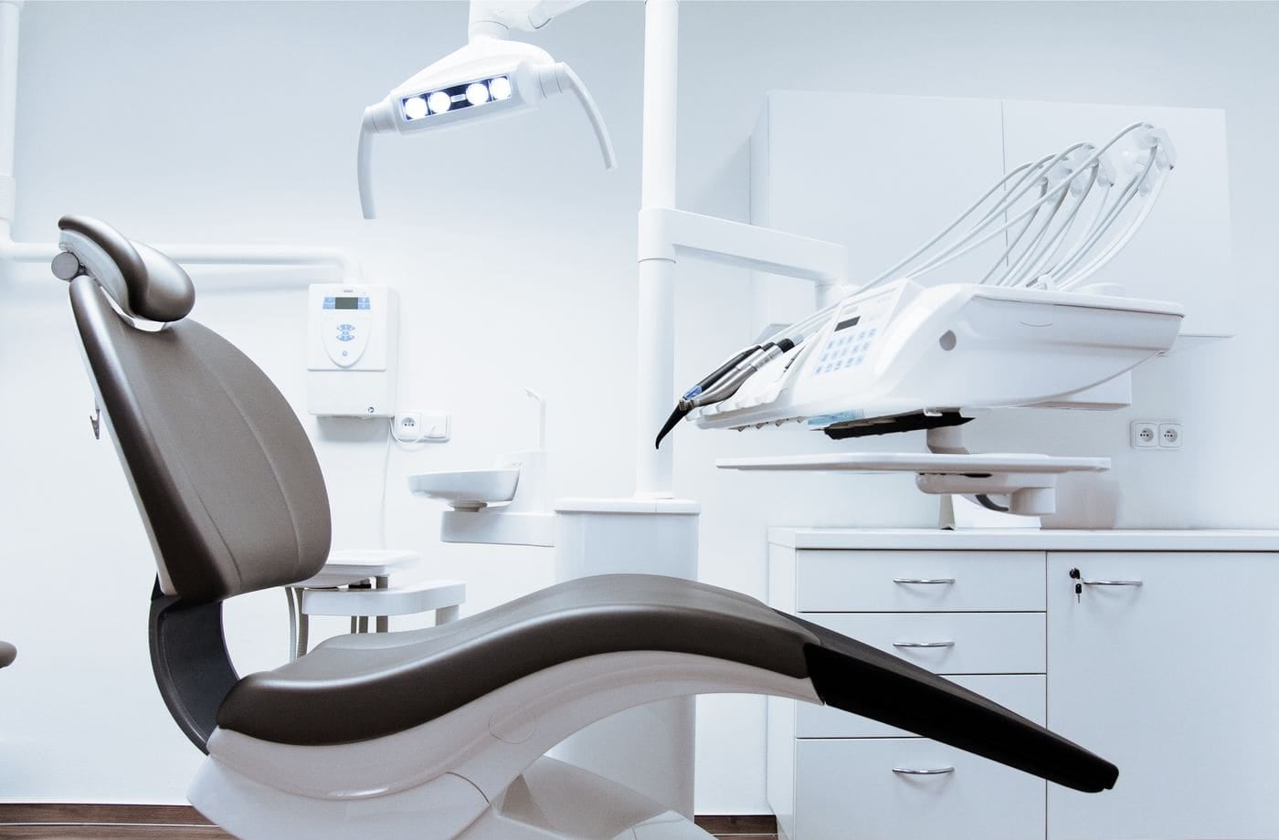 Surgery room, used for implants and wisdom teeth